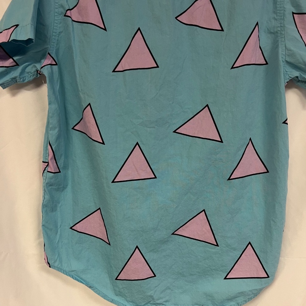 Nickelodeon Box Lunch "Rocko's Modern Life" button up shirt size small - Picture 7 of 7